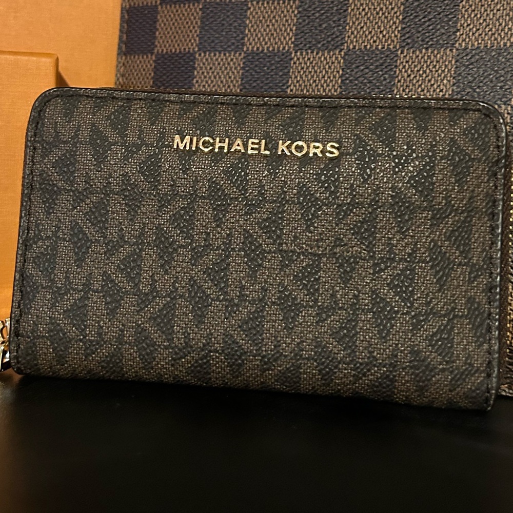 Michael Kors small zip around wallet